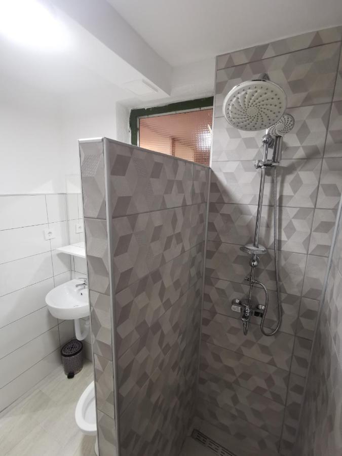 Book A Room Sarajevo, Free Parking & Garden ภายนอก รูปภาพ