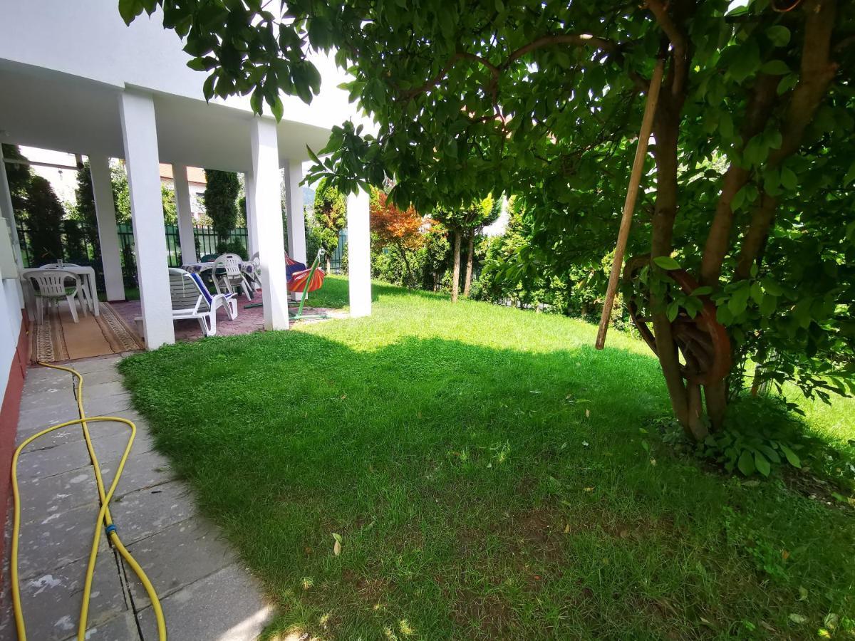 Book A Room Sarajevo, Free Parking & Garden ภายนอก รูปภาพ